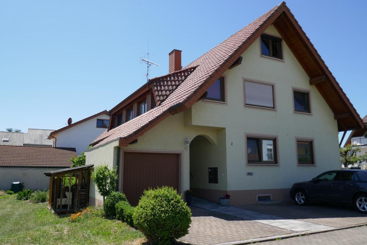 Moderne 2 Zi - Fewo Weinbergliebe Am Tuniberg Zwischen Freiburg Und Frankreich Merdingen Exterior foto